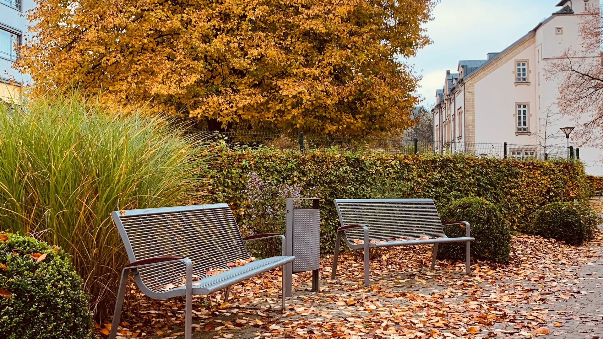 Metal & street furniture